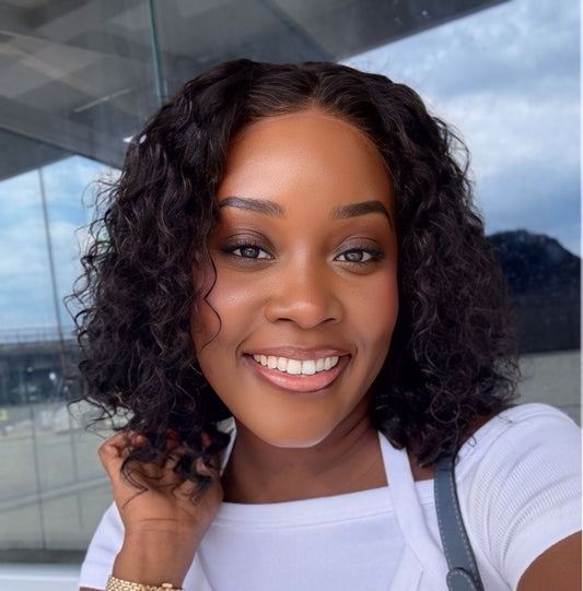 Perruque Nina - Courtes et bouclé