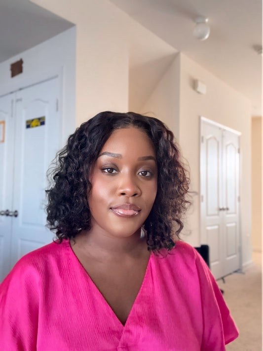 Perruque Nina - Courtes et bouclé