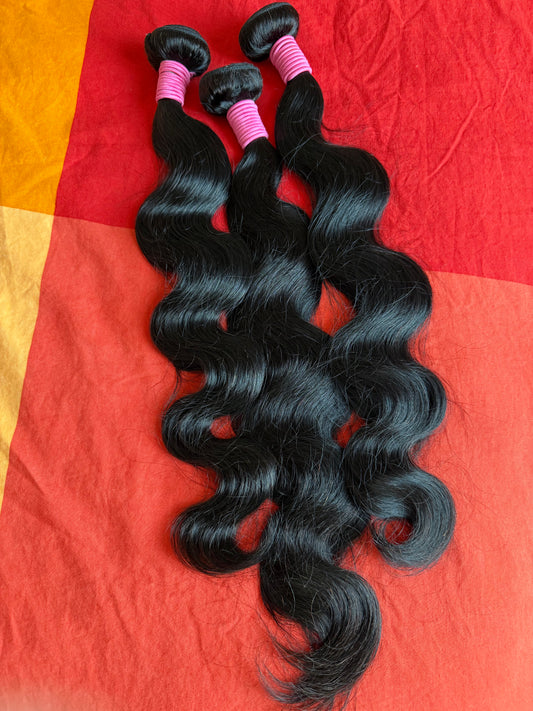 Tissage : boules de cheveux naturels